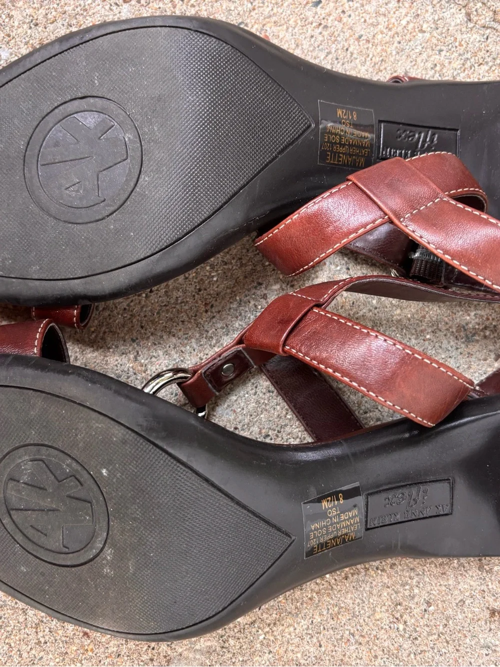 AK Anne Klein iFlex Brown Leather Ring-Detail Women’s Sandals